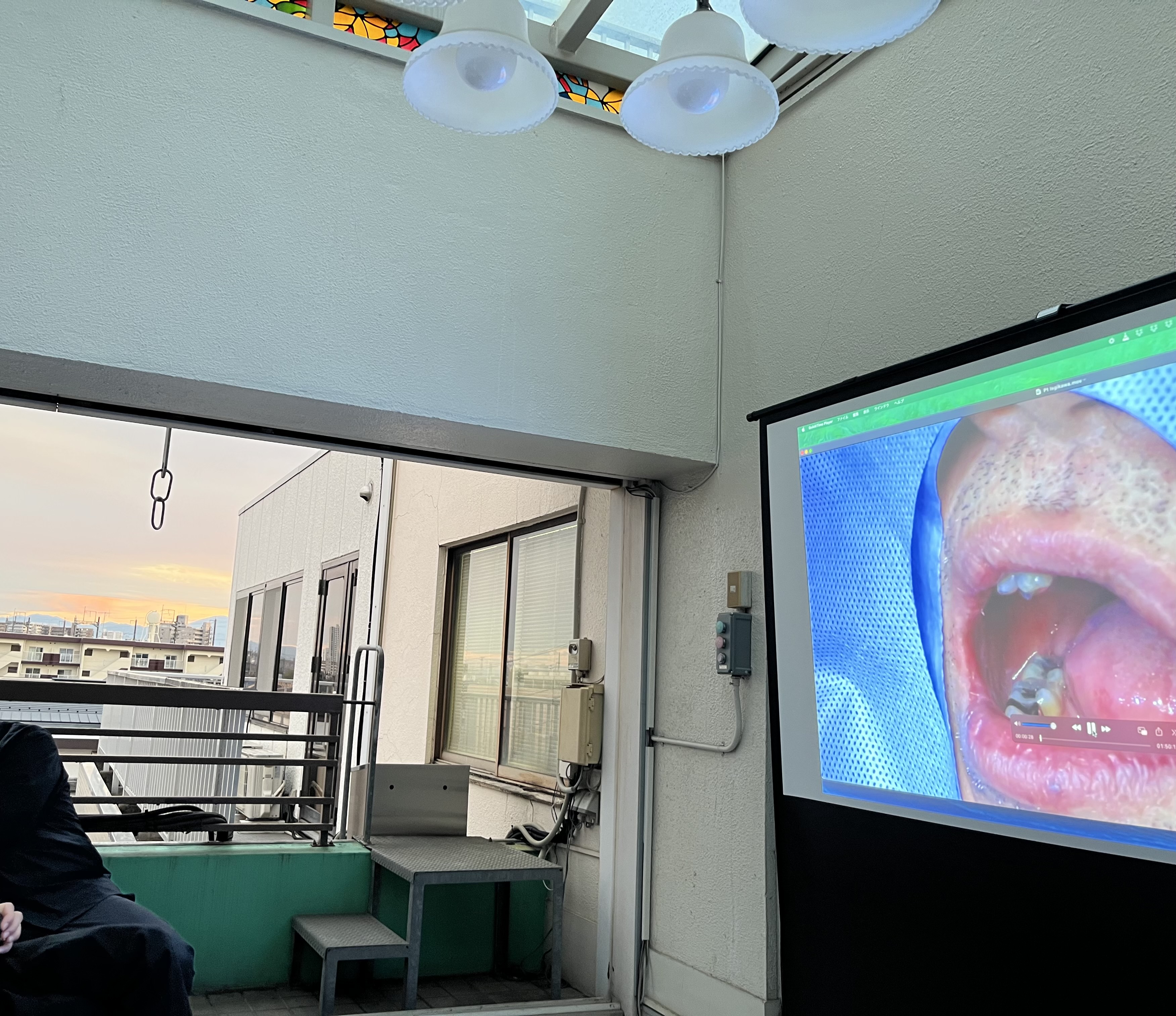 高崎市の歯科医院に見学に行きました