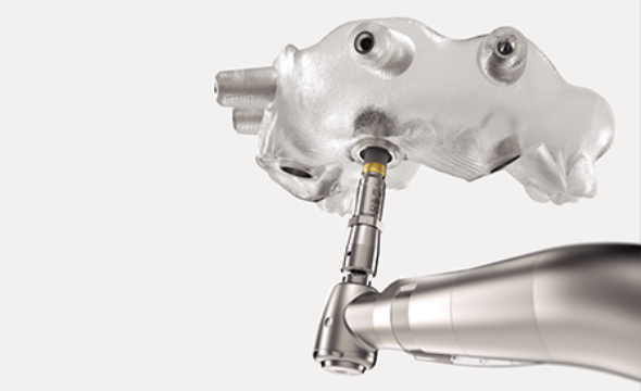 日本口腔インプラント学会指導医・専門医